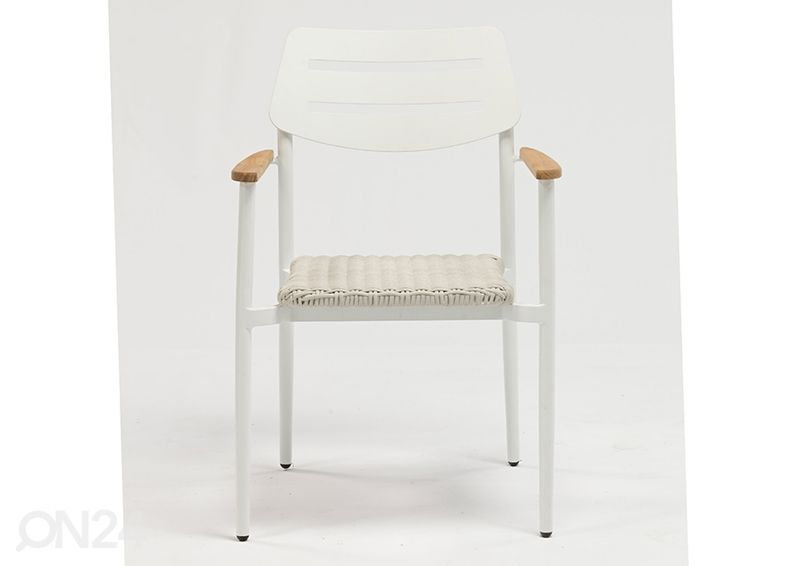 Aiatool Wales suurendatud