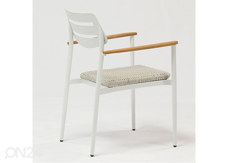 Aiatool Wales suurendatud