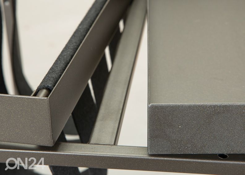 Ajalehehoidja Club NY suurendatud