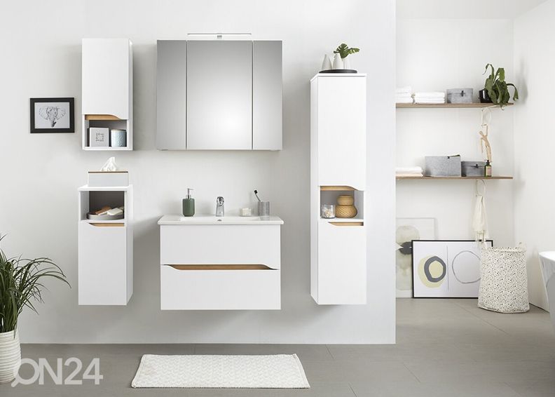 Alumine vannitoakapp 857 suurendatud
