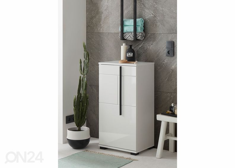 Alumine vannitoakapp Cantara suurendatud