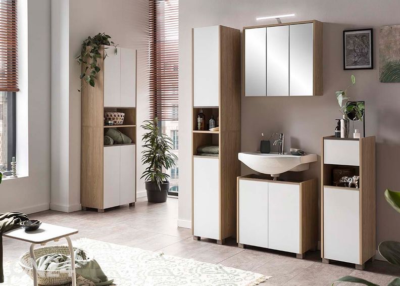 Alumine vannitoakapp Juba suurendatud