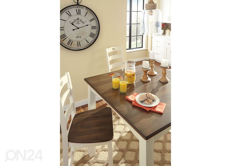 Baarilaud 107x107 cm + 4 baaritooli suurendatud