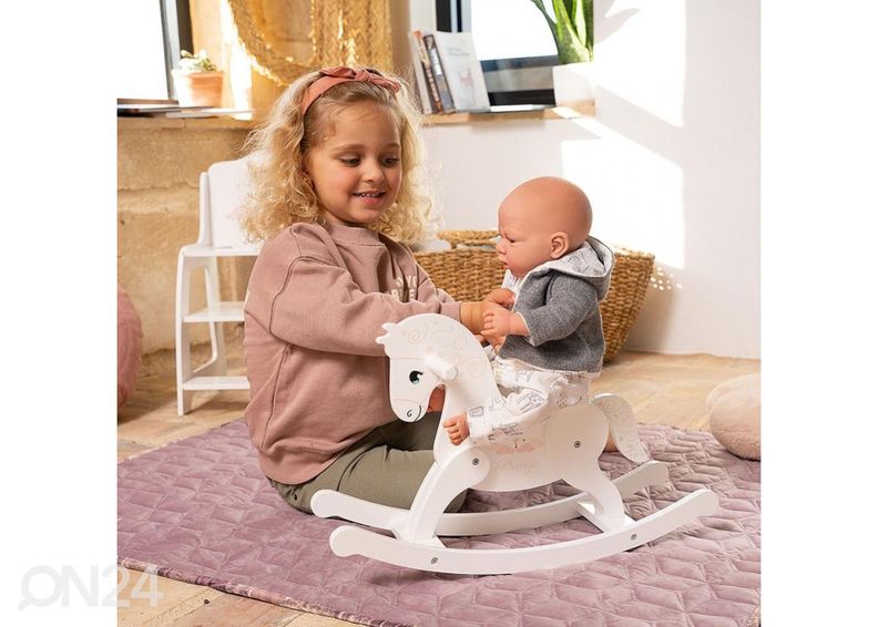 Beebinuku puidust kiikhobune Arias suurendatud