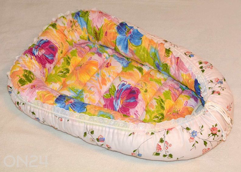 Beebipesa Flower 50x85 cm suurendatud