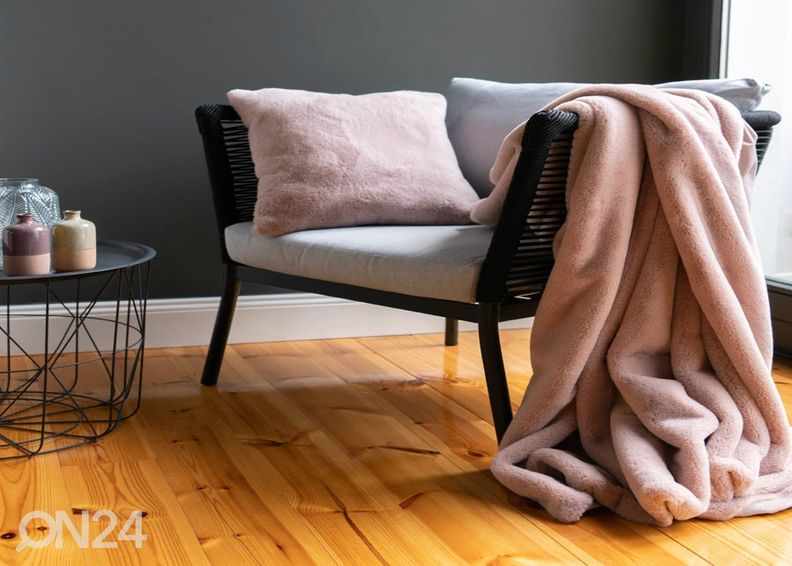 Dekoratiivne pleed Heaven Powder pink 150x200 cm suurendatud