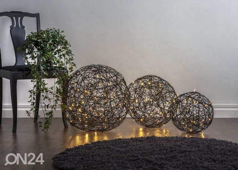 Dekoratsioon Trassel suurendatud