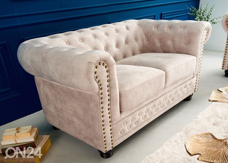 Diivan Chesterfield suurendatud