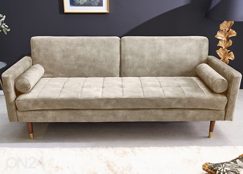 Diivanvoodi Couture suurendatud