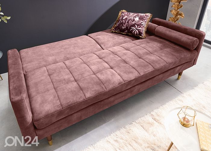 Diivanvoodi Couture suurendatud