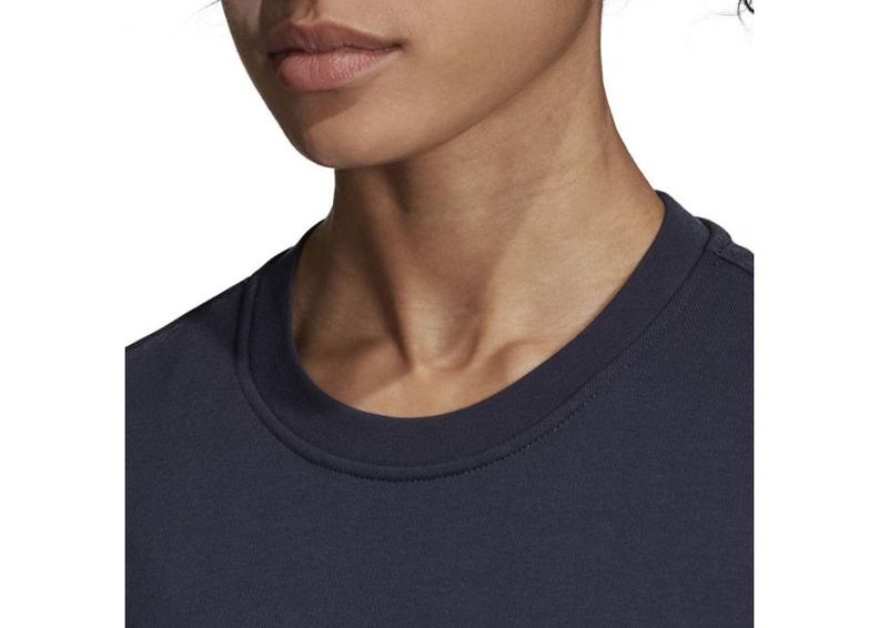 Dressipluus naistele adidas W Essentials Linear Sweat W EI0678 suurendatud