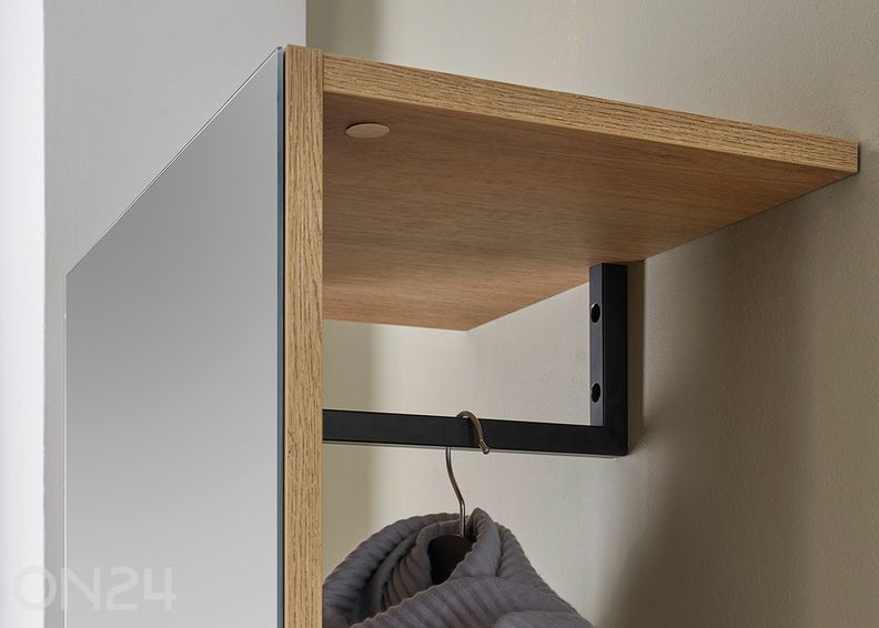 Esikuriiul peegliga City suurendatud