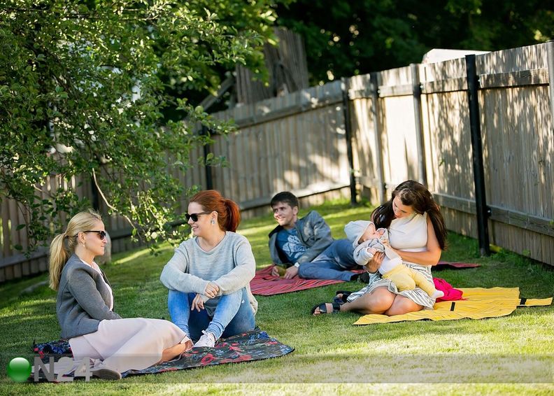 Etno piknikutekk Muhu tikandimotiividega, must 90x140 cm suurendatud
