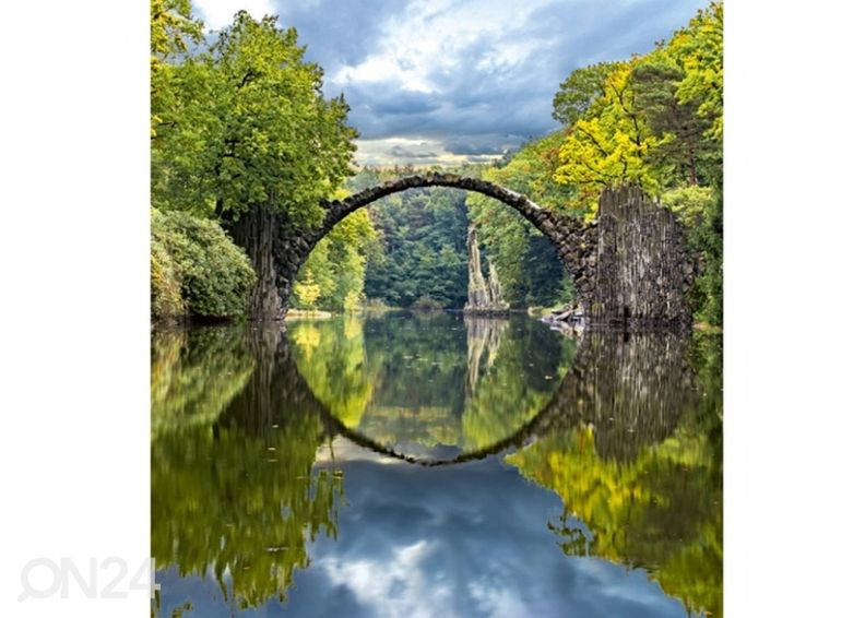 Fliis fototapeet Arch bridge 150x250 cm suurendatud