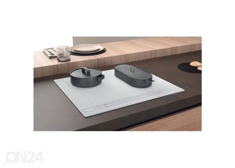 Induktsioonplaat Hotpoint-Ariston HB8460BNEW suurendatud