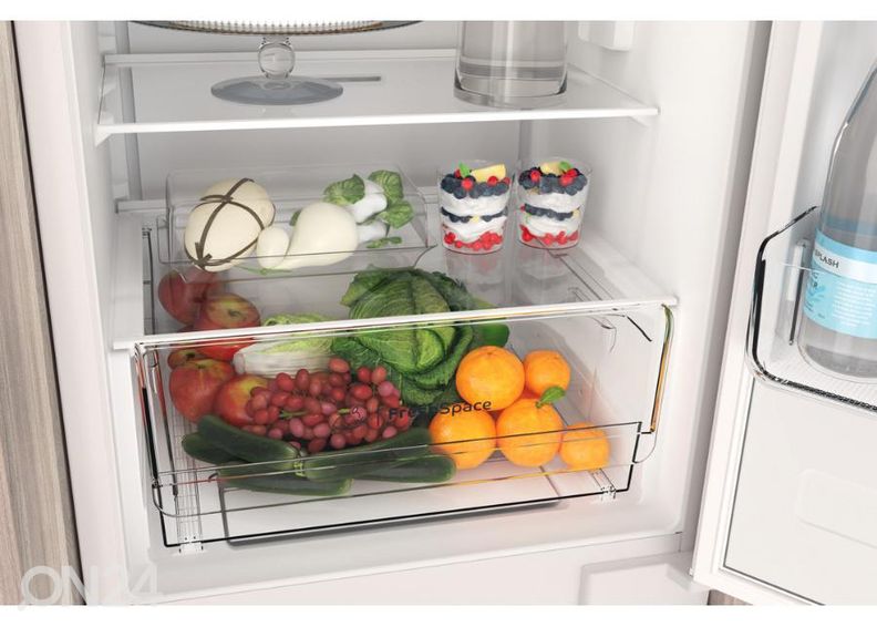 Integreeritav külmik Indesit INC18T111 suurendatud