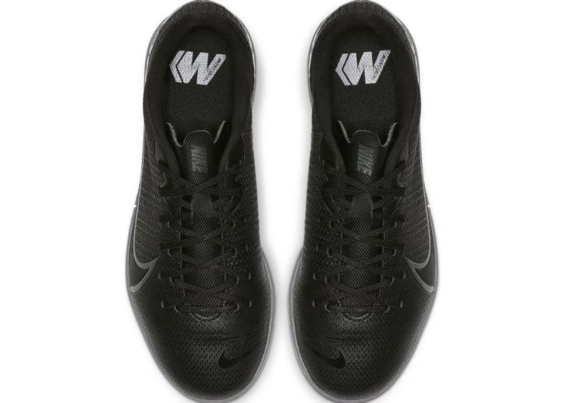 jalgpallijalatsid saali lastele Nike Mercurial Vapor 13 Academy IC JR AT8137 001 suurendatud
