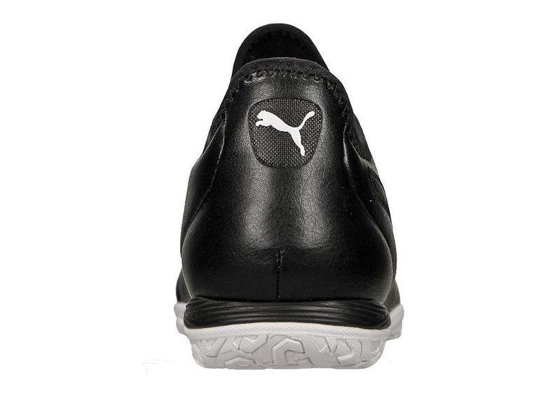 Jalgpallijalatsid saali meestele Puma King Pro IT M 105669-01 suurendatud