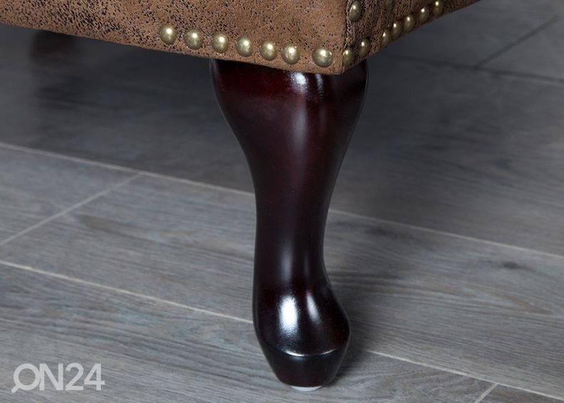 Järi Chesterfield suurendatud