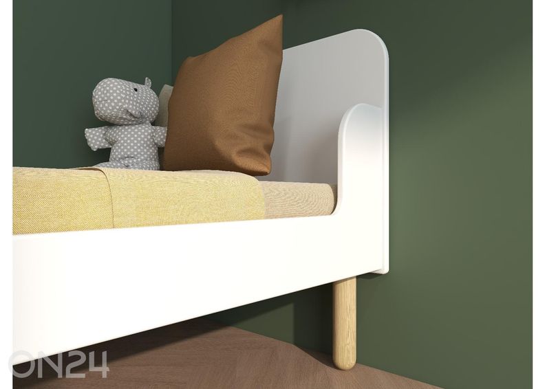 Juuniorvoodi Thuka Dagmar suurendatud