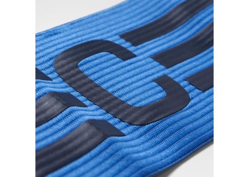 Kaptenipael adidas CF1052 suurendatud