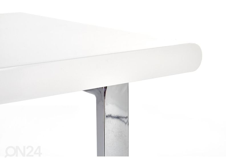 Kirjutuslaud suurendatud