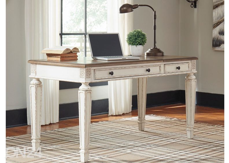 Kirjutuslaud suurendatud