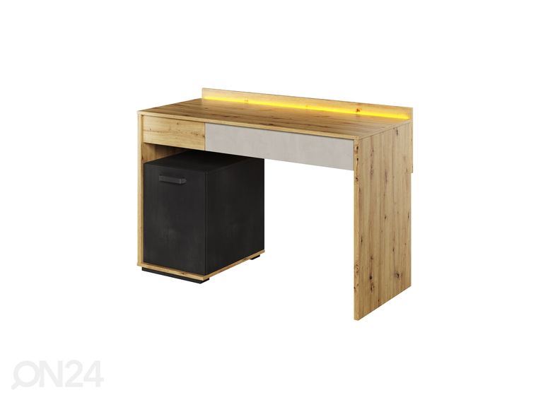 Kirjutuslaud suurendatud