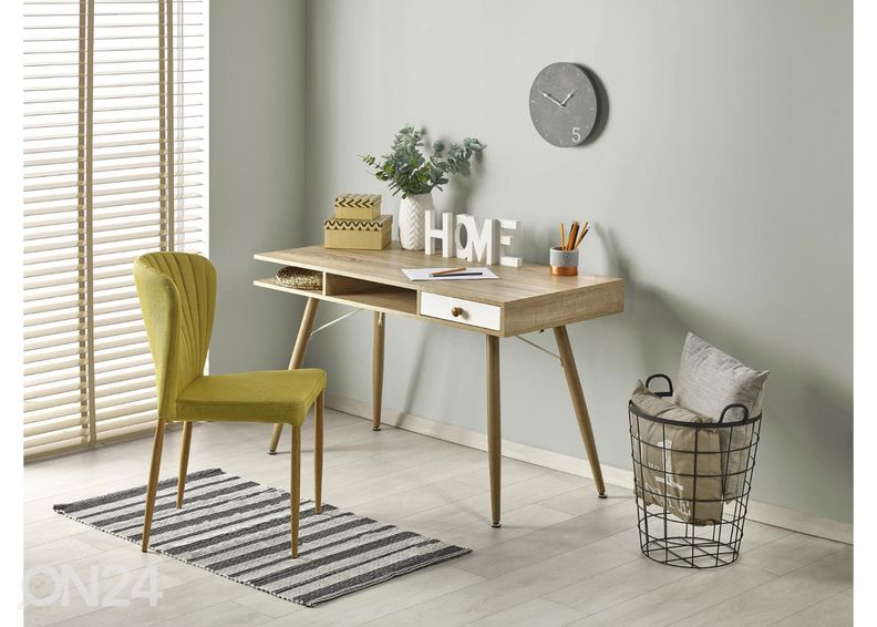 Kirjutuslaud suurendatud