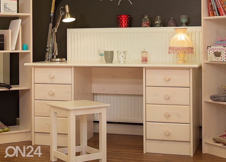 Kirjutuslaud suurendatud