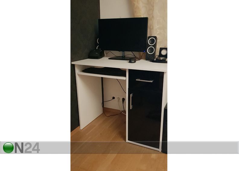 Kirjutuslaud Pin suurendatud