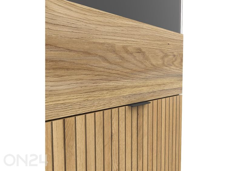 Klaasuksega kapp Luen suurendatud