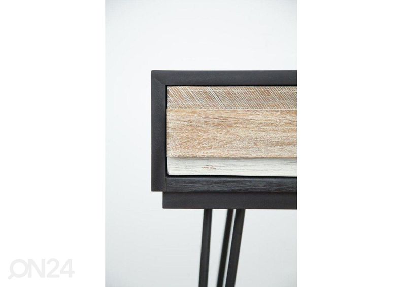 Konsoollaud Adesso suurendatud