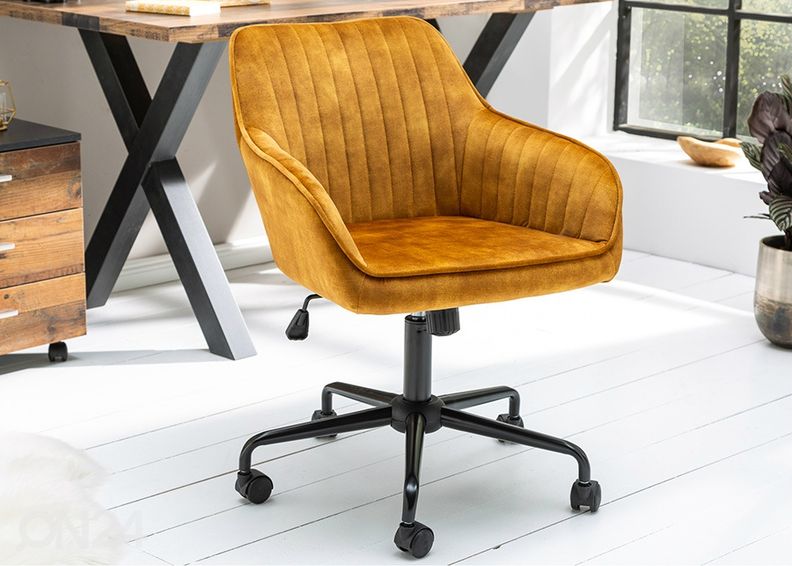 Kontorirool Turin suurendatud