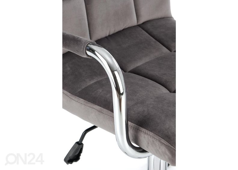 Kontoritool suurendatud