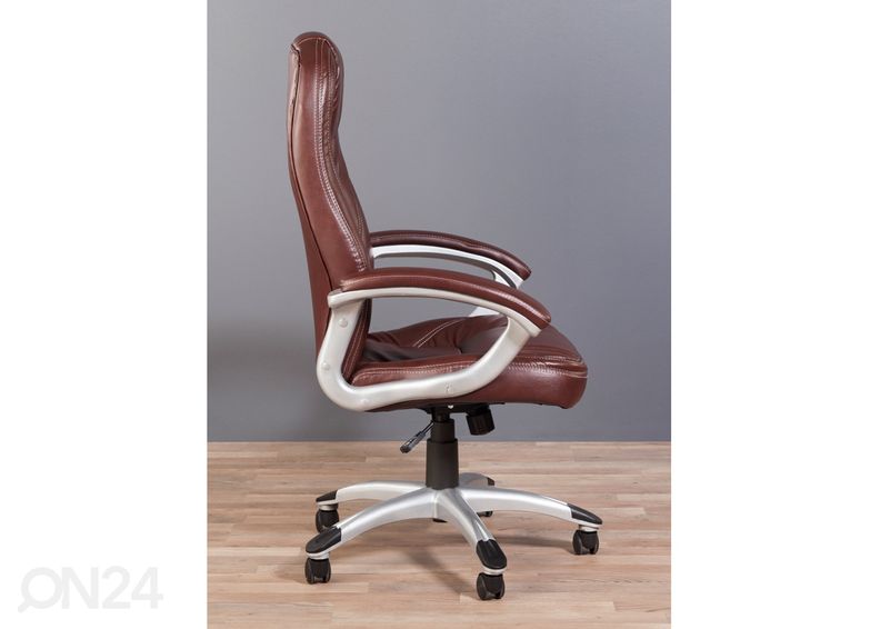 Kontoritool Clinton suurendatud