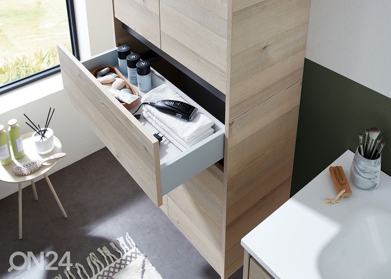 Kõrge vannitoakapp 393 suurendatud