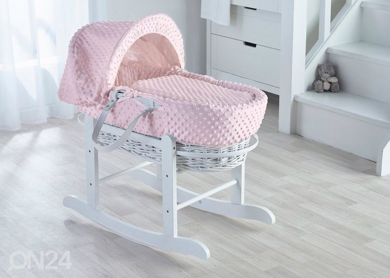 Korvhäll Roosa minky valgel vitskorvil suurendatud