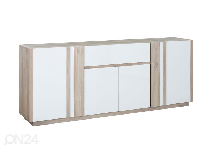 Kummut Aston suurendatud