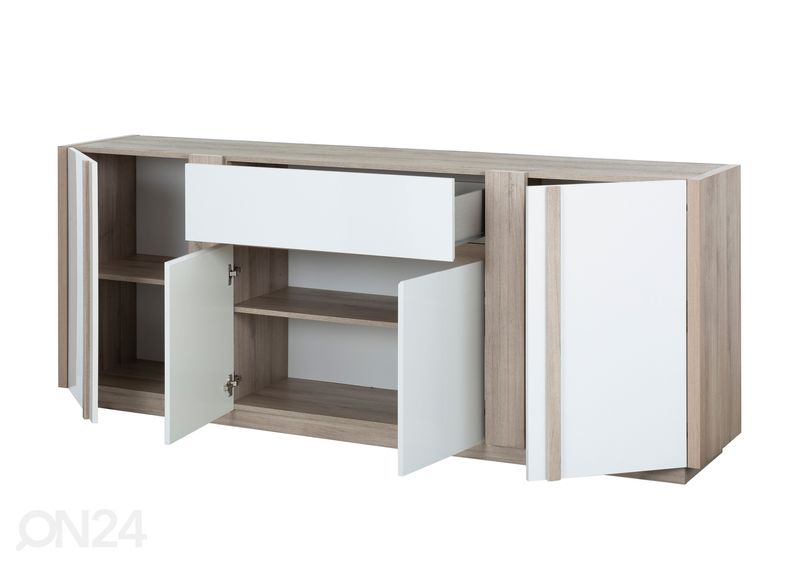 Kummut Aston suurendatud