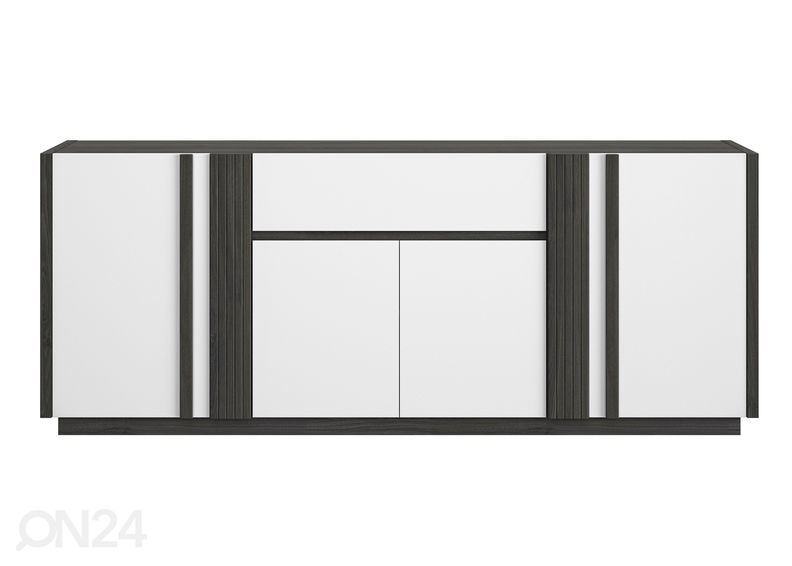 Kummut Aston suurendatud