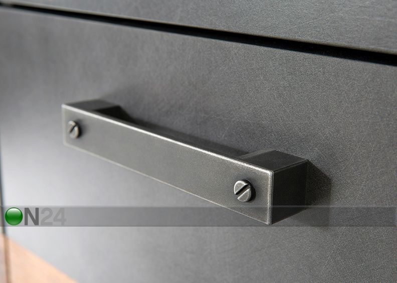 Kummut Indy suurendatud