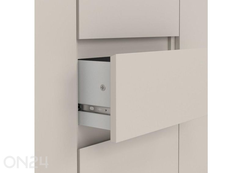 Kummut Naia suurendatud