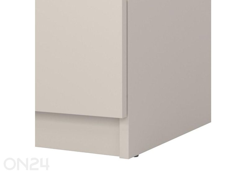 Kummut Naia suurendatud