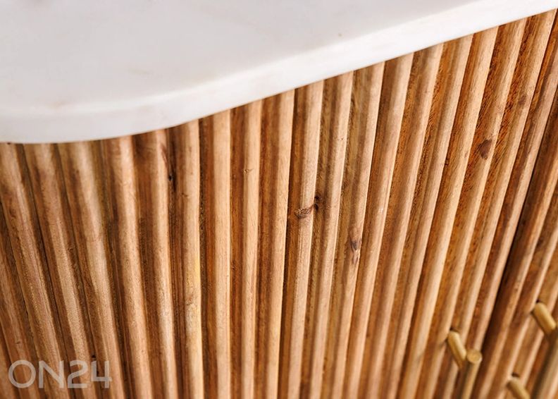 Kummut Tres Chic suurendatud