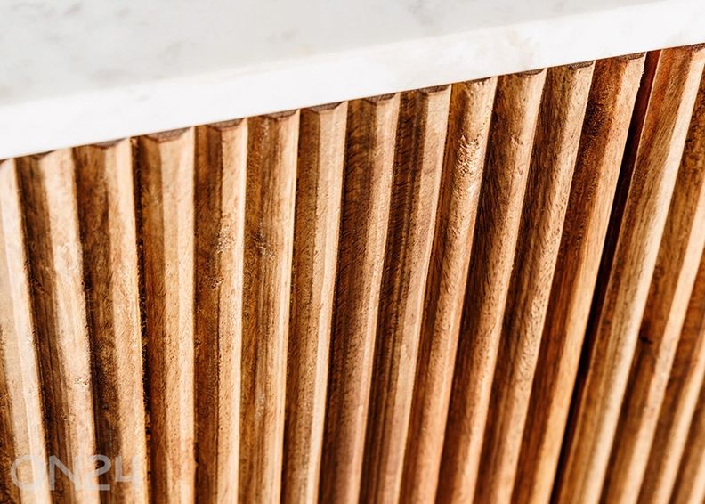 Kummut Tres Chic suurendatud