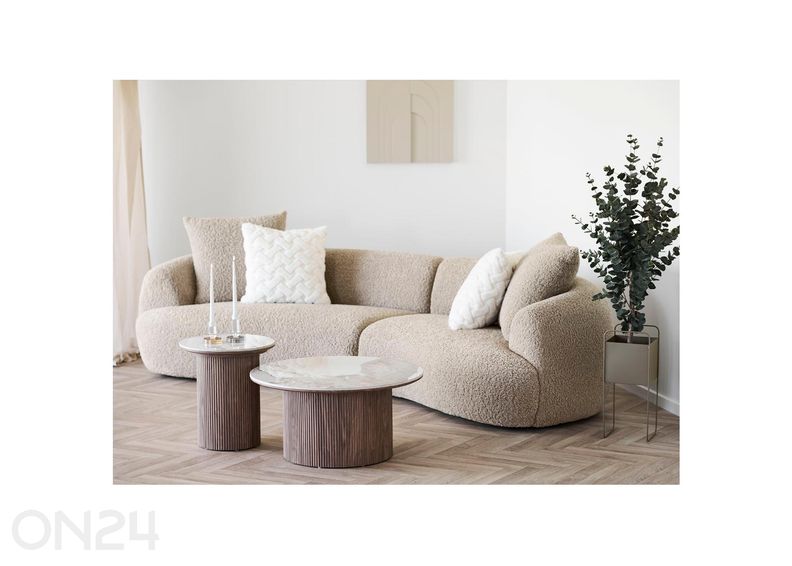 Küünlajalg suurendatud