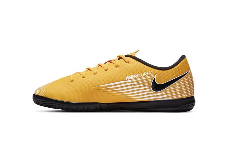 Laste saali jalgpallijalatsid Nike Mercurial Vapor 13 Academy IC Jr AT8137 801 suurendatud