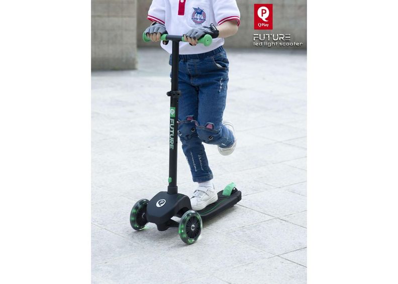 Laste tõukeratas Led tuledega QPlay Volare suurendatud