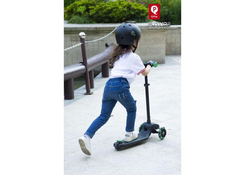 Laste tõukeratas Led tuledega QPlay Volare suurendatud